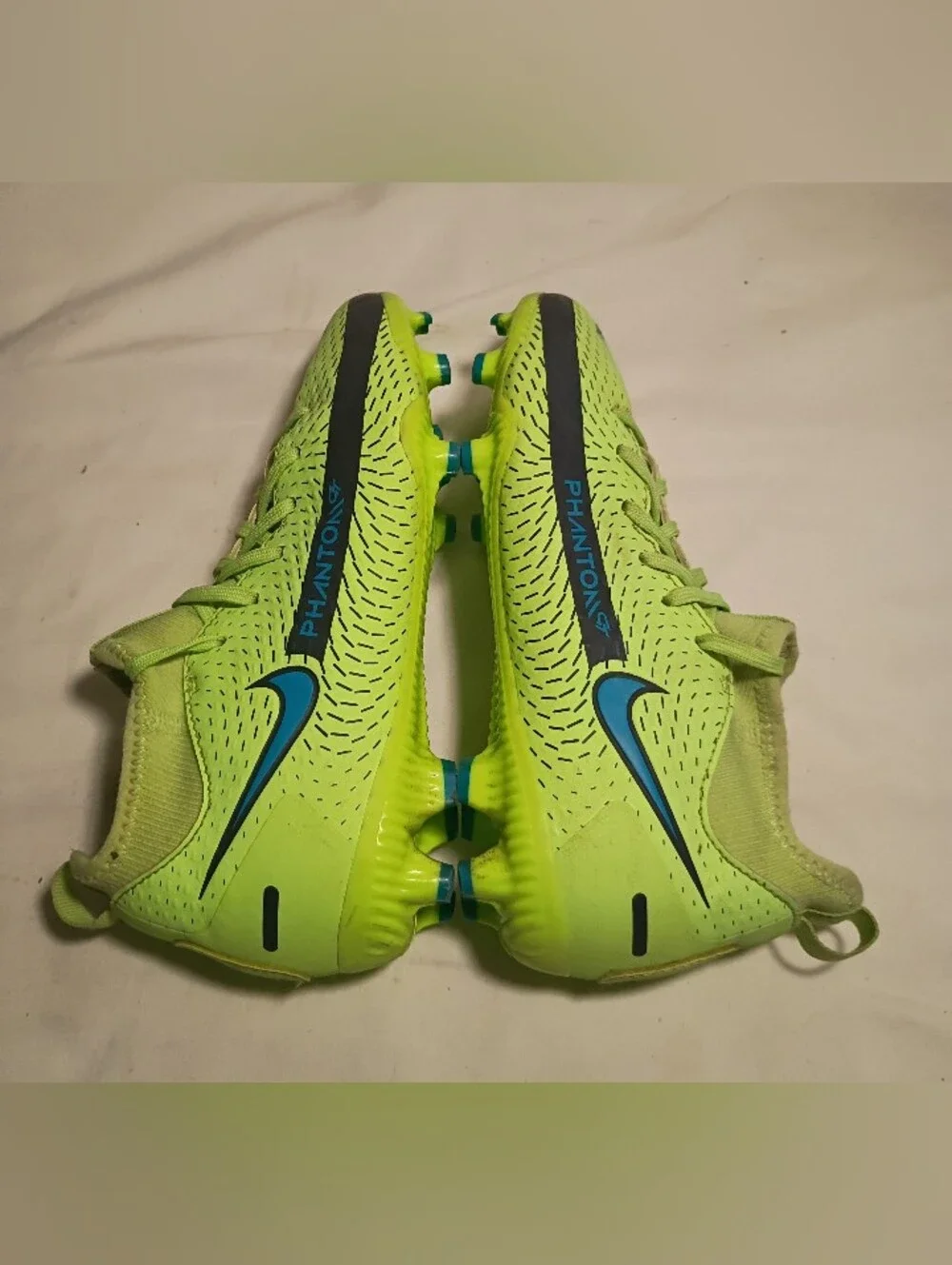 Nike Jr Phantom GT Academy DF MG Soccer Cleats Lime Glow Youth Size 1Y CW6697